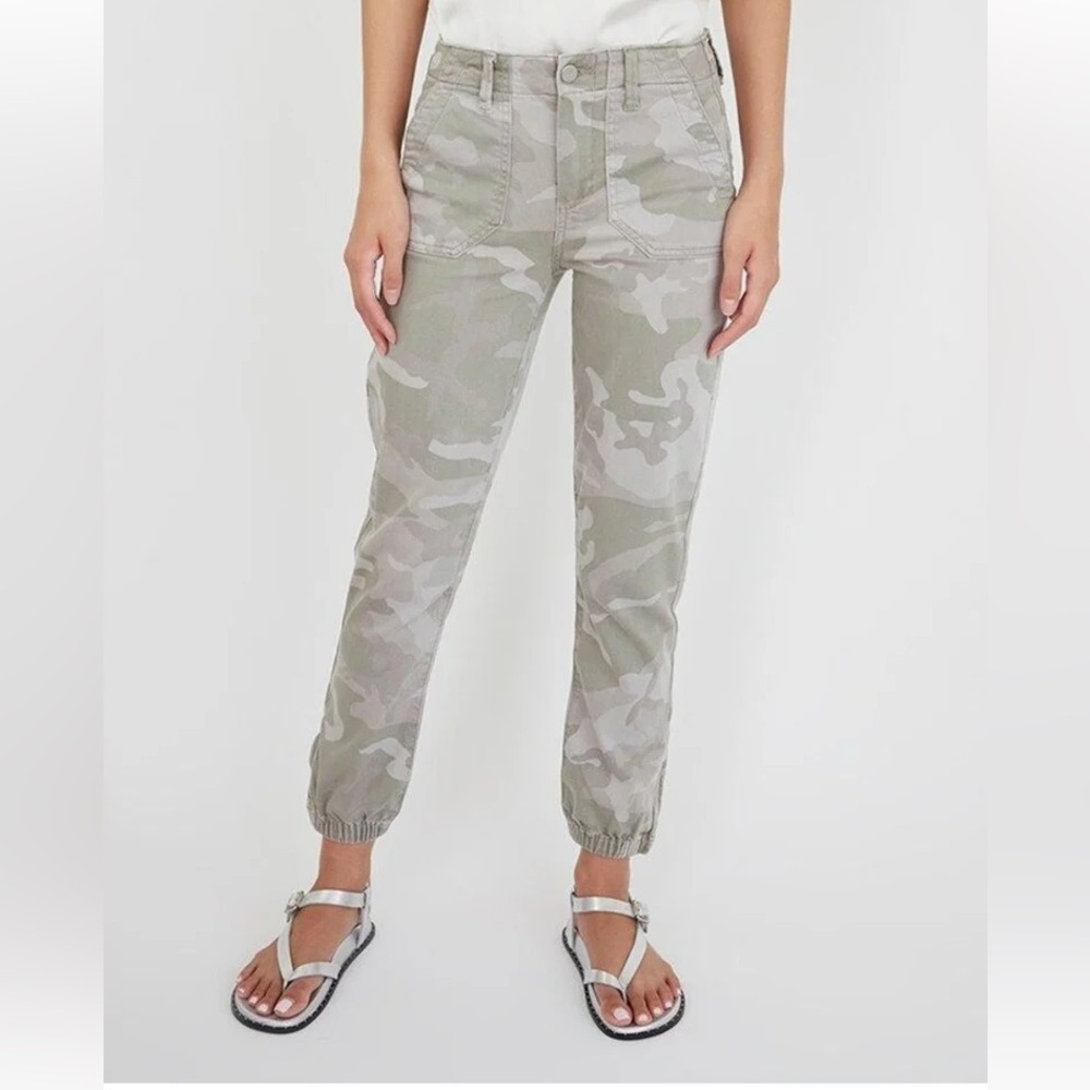 Paige Mayslie Jogger in Faded Beige Camo Print
